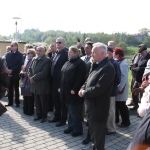 unnamedWłdze samorządowe i mieszkańcy na otwarciu korony zbiornika wodnego w Świnnej Porębie