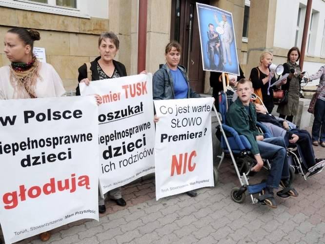 1146475_220874544776087_1698130050_n