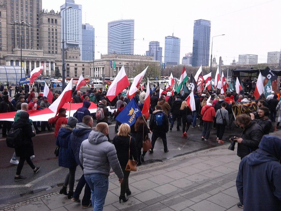 12962508_219565245077828_1366038285_o