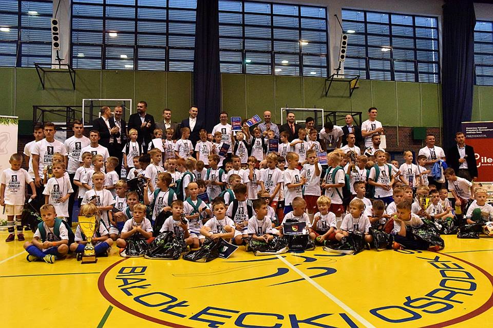 uczestnicy-turnieju-o-puchar-szefa-bbn-im-rotmistrza-pileckiego-bohetra-niezwyciezonego