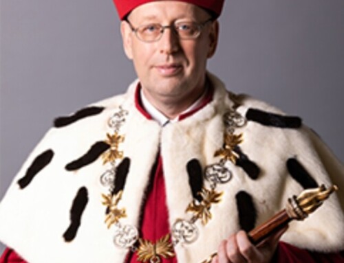 Czy sprawa rektora UKEN jest publiczna czy prywatna?