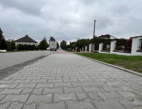 Nowy chodnik przy drodze powiatowej w Wieprzu!