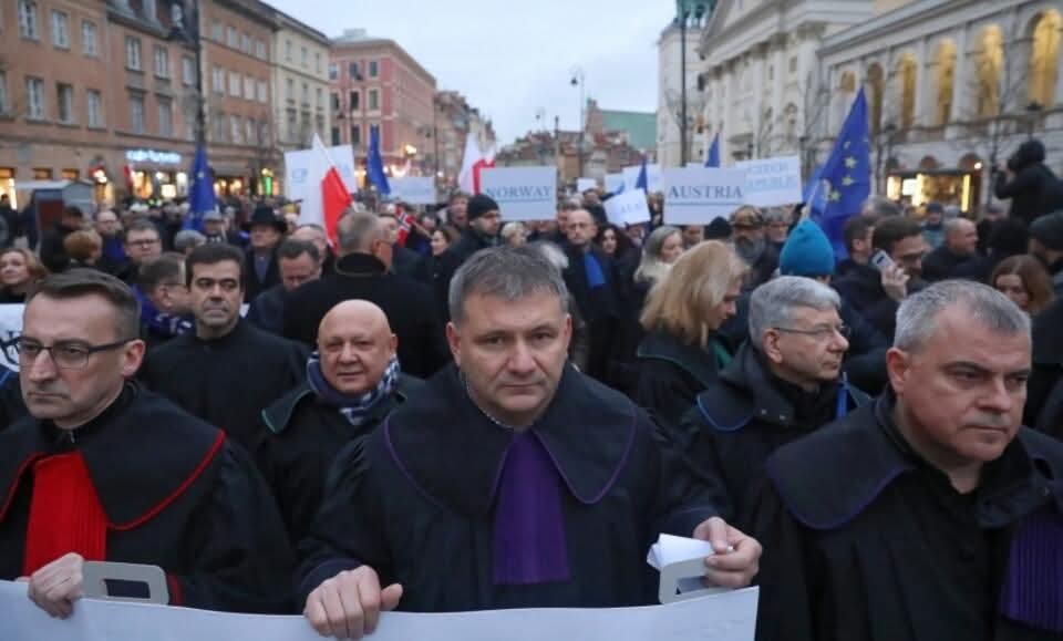 Granica państwa i bezprawia – prezydent Nawrocki o suwerenności i roli sędziów