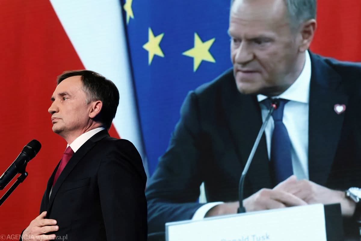 Przerażająca jest degeneracja Uśmiechniętej Polski i jej mediów