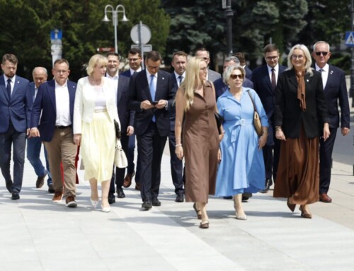 Mateusz Morawiecki: Repolonizacja według Tuska to&nbsp;puste hasło!
