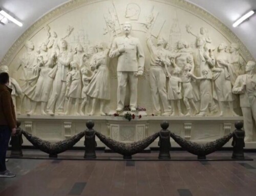 Stalin wraca na&nbsp;pomniki. Pamiętamy o&nbsp;POLSKICH ofiarach NKWD